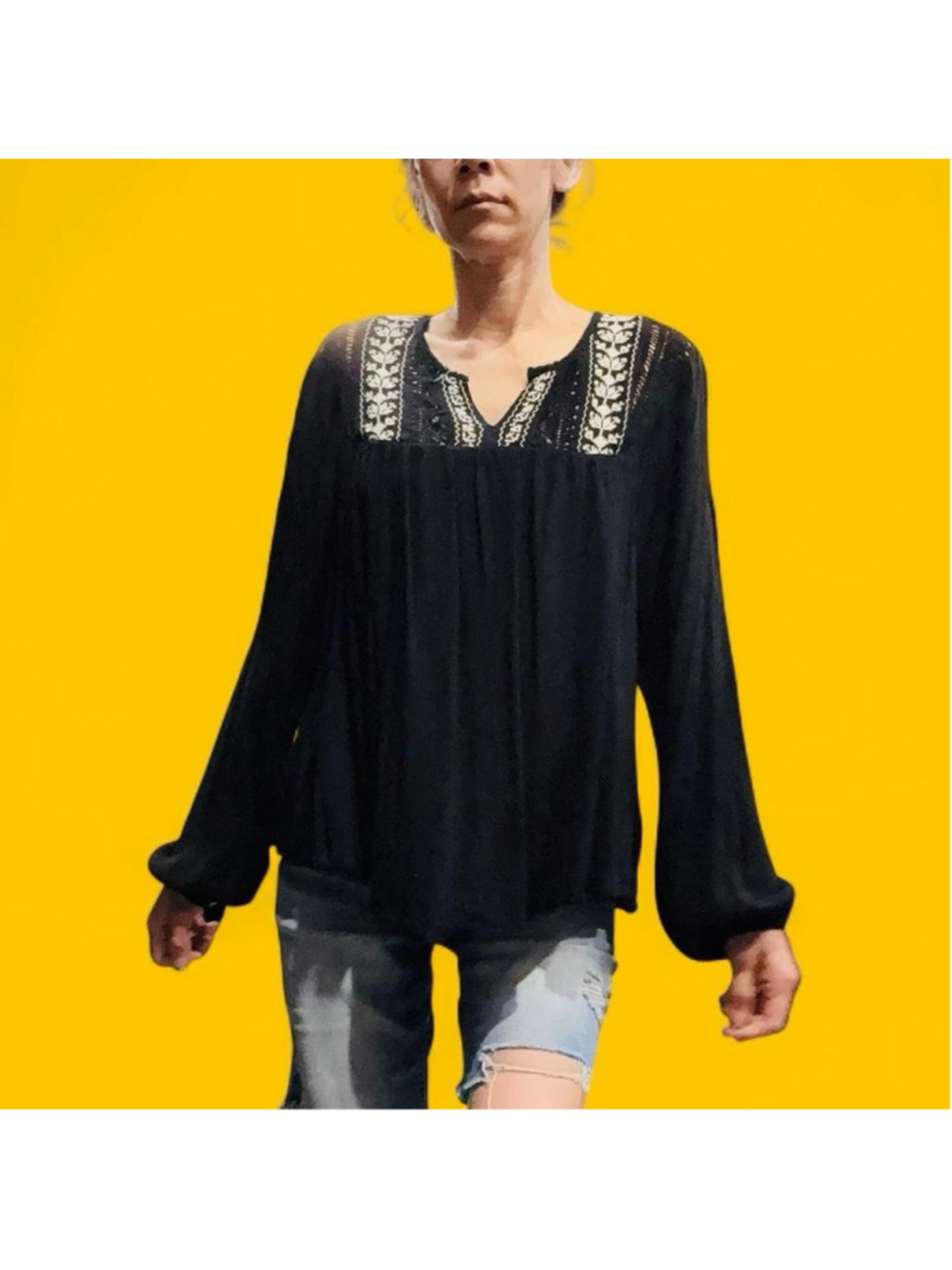 Mossimo Black Boho Embroidered Peasant Blouse Crochet Lace Top M Flowy